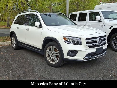 Used 2021 Mercedes-Benz GLB 250 4MATIC image 1