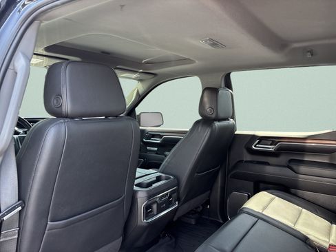 Used 2024 GMC Sierra 1500 Denali w/ Denali Reserve Package AWD/4WD image 19