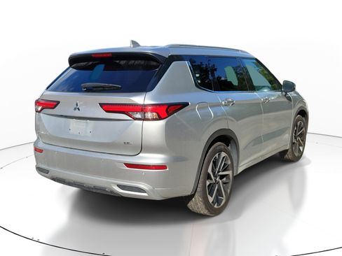 Used 2022 Mitsubishi Outlander SEL FWD image 5