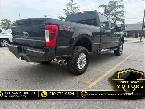 Used 2019 Ford F250 XL w/ STX Appearance Package AWD/4WD image 7