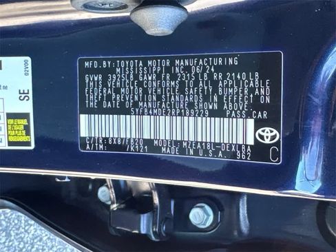 Used 2024 Toyota Corolla LE image 31