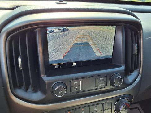 Used 2021 Chevrolet Colorado Z71 AWD/4WD image 28