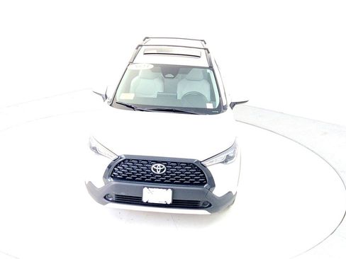 Certified 2023 Toyota Corolla Cross LE image 14