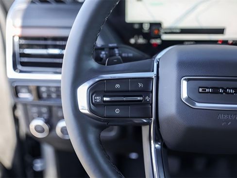 Certified 2025 GMC Yukon Denali image 17