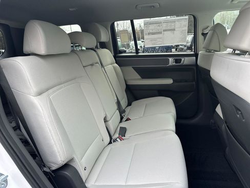 New 2026 Hyundai Santa Fe SE image 11