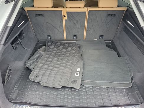 Used 2021 Audi Q8 Premium Plus w/ Premium Plus Package image 9