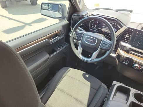 Used 2024 GMC Sierra 1500 Elevation AWD/4WD image 15