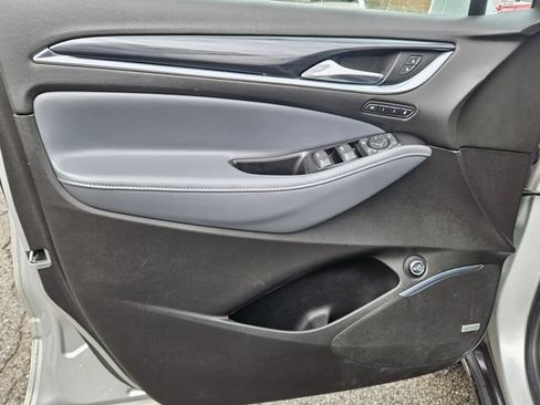 Used 2019 Buick Enclave Premium AWD/4WD image 18