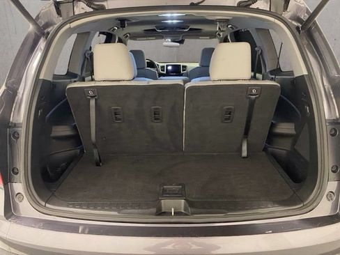Used 2018 Honda Pilot Touring image 22