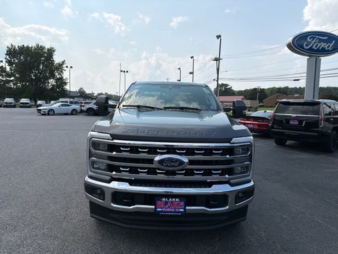 Used 2023 Ford F250 Lariat AWD/4WD image 8