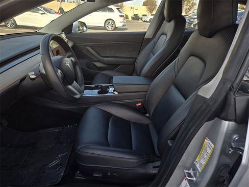 Used 2018 Tesla Model 3 Long Range image 14