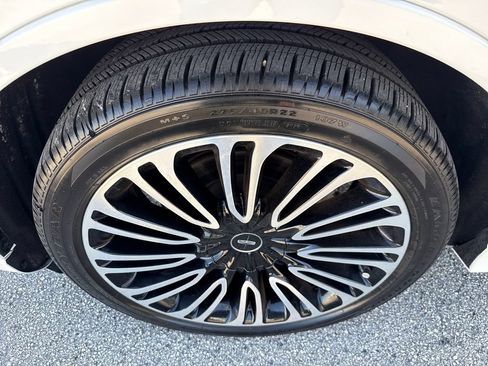 Used 2020 Lincoln Aviator Black Label w/ Dynamic Handling Package AWD/4WD image 12