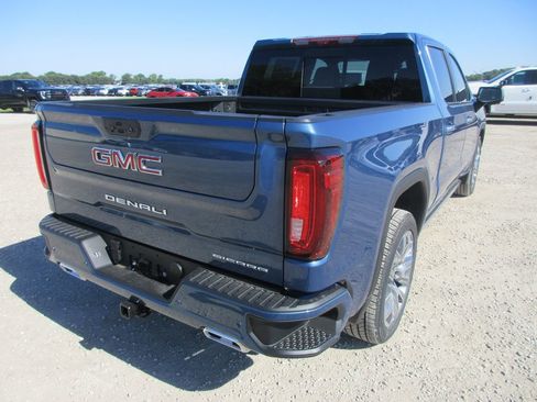 New 2026 GMC Sierra 1500 Denali w/ Denali Reserve Package AWD/4WD image 5