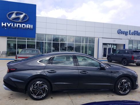 New 2026 Hyundai Sonata SEL image 8
