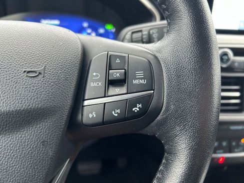 Used 2020 Ford Escape SE Sport image 19