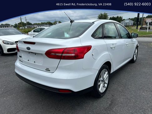 Used 2018 Ford Focus SE FWD image 5