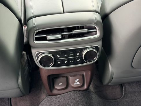 Used 2021 Genesis GV80 3.5T w/ Prestige Package 07 AWD/4WD image 24