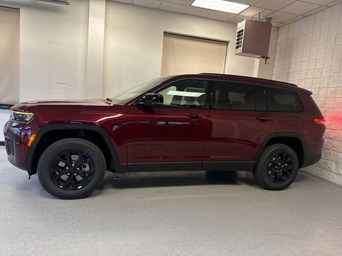 New 2026 Jeep Grand Cherokee L 4WD image 14