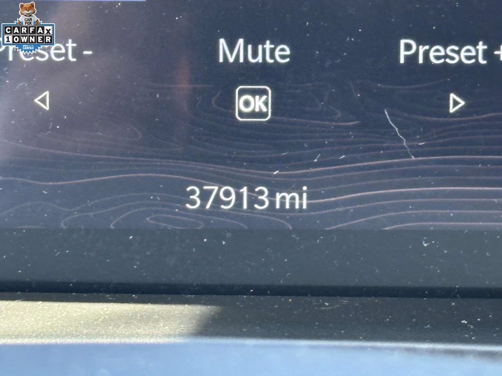 Used 2023 Jeep Grand Cherokee Laredo X w/ Luxury Tech Group I AWD/4WD image 26