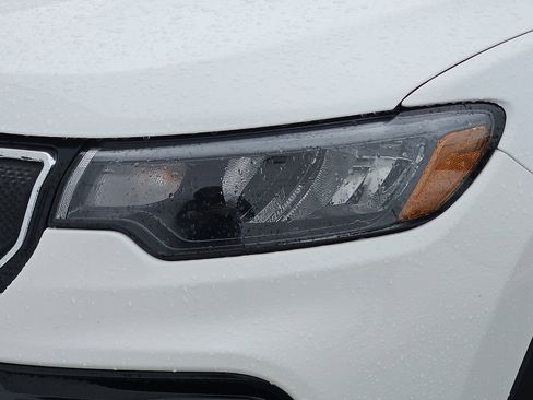 Used 2022 Jeep Compass Limited w/ Sun and Sound Group image 4