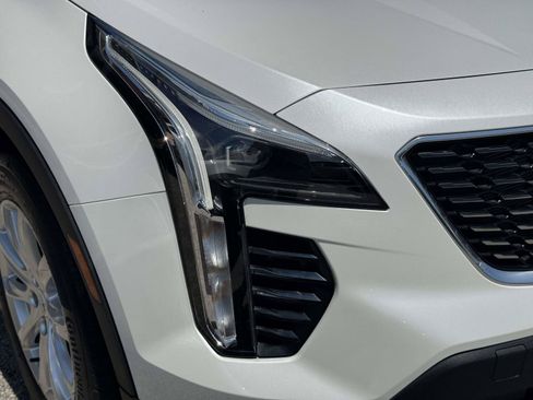 Certified 2023 Cadillac XT4 Luxury w/ Cold Weather Package AWD/4WD image 5