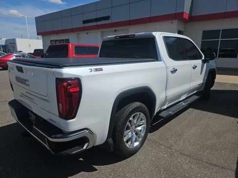 Used 2021 GMC Sierra 1500 SLT AWD/4WD image 2