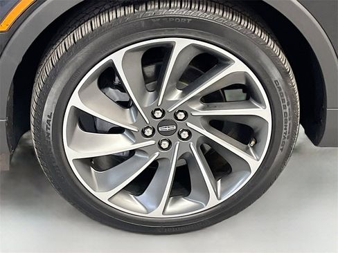 Used 2023 Lincoln Nautilus Reserve w/ Equipment Group 201A image 33