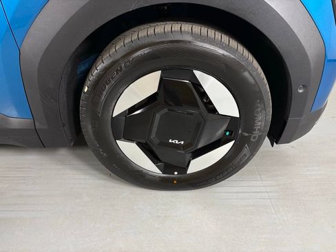 New 2026 Kia EV9 Wind image 10