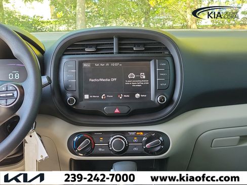 Used 2023 Kia Soul LX FWD image 12