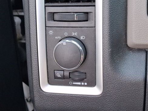 Used 2010 Dodge Ram 1500 Truck SLT AWD/4WD image 20