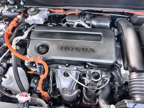 Certified 2025 Honda CR-V Sport image 10