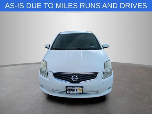 Used 2012 Nissan Sentra 2.0 S FWD image 2