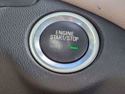 Used 2024 Chevrolet Equinox LS FWD image 31