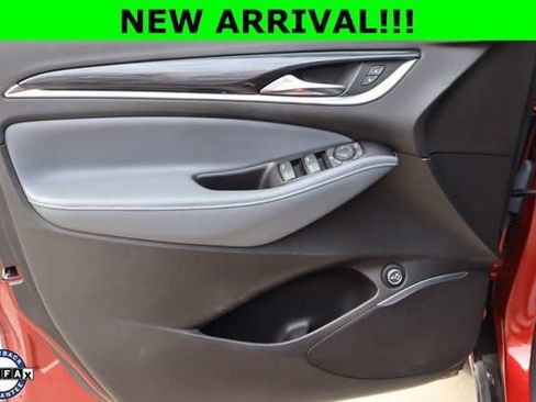 Used 2019 Buick Enclave Essence FWD image 22