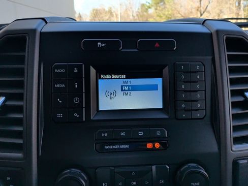 Used 2022 Ford F250 XL w/ Power Equipment Group image 24