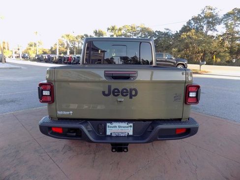 New 2026 Jeep Gladiator Willys image 3