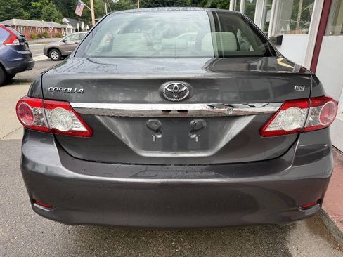 Used 2013 Toyota Corolla LE FWD image 5