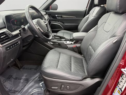 Used 2024 Kia Telluride EX X-Line AWD/4WD image 16