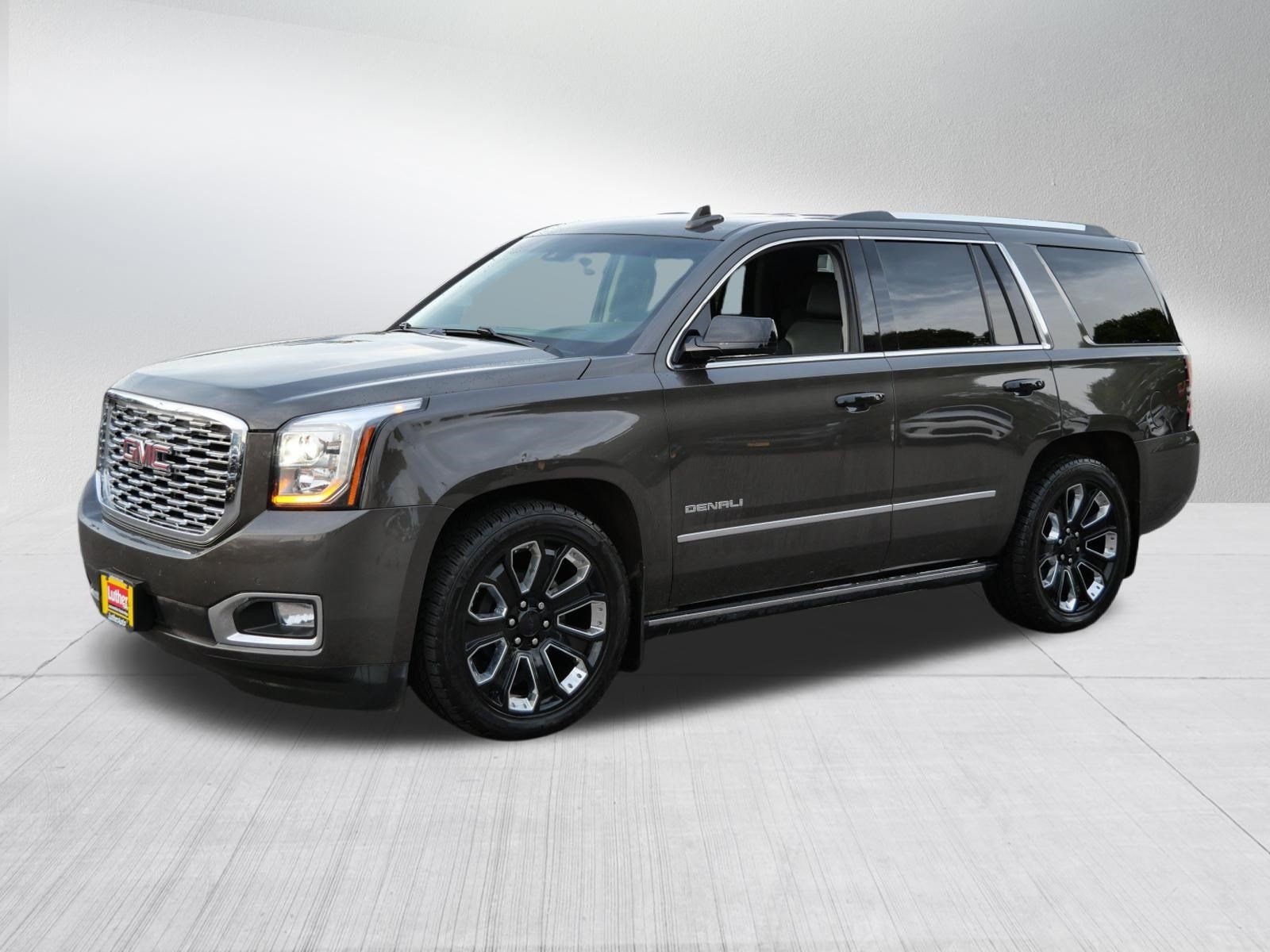 Used 2019 GMC Yukon Denali w/ Denali Ultimate Package AWD/4WD image 3