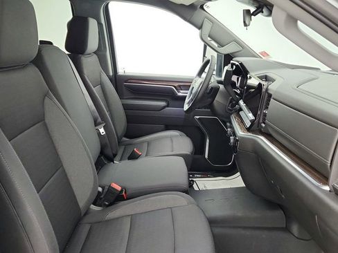 Used 2024 Chevrolet Silverado 2500 LT w/ Z71 Off-Road Package image 24