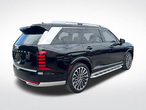 Used 2026 Hyundai Palisade Calligraphy FWD image 6