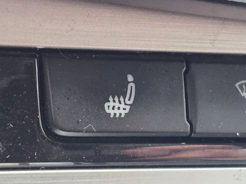 Used 2013 Volkswagen CC R-Line image 6