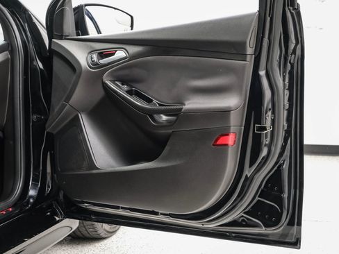 Used 2016 Ford Focus ST w/ Equipment Group 402A image 53