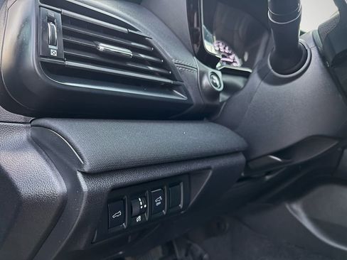 Used 2021 Subaru Outback Premium image 37