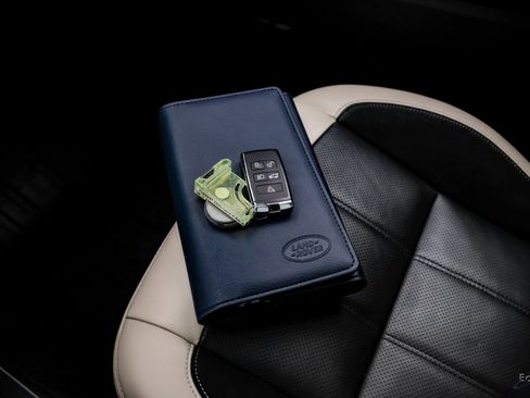 Used 2021 Land Rover Range Rover Sport HST image 97