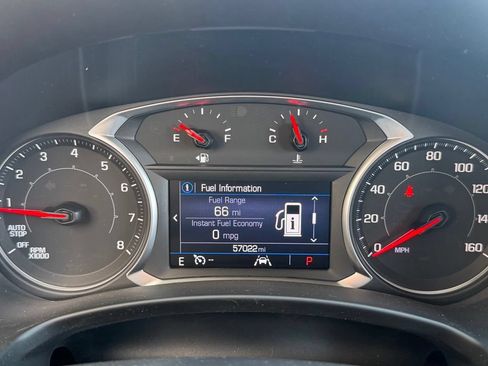 Used 2020 GMC Terrain SLE w/ Driver Convenience Package FWD image 9