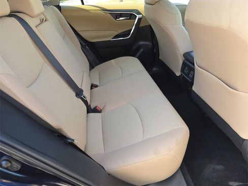 Certified 2022 Toyota RAV4 XLE image 17