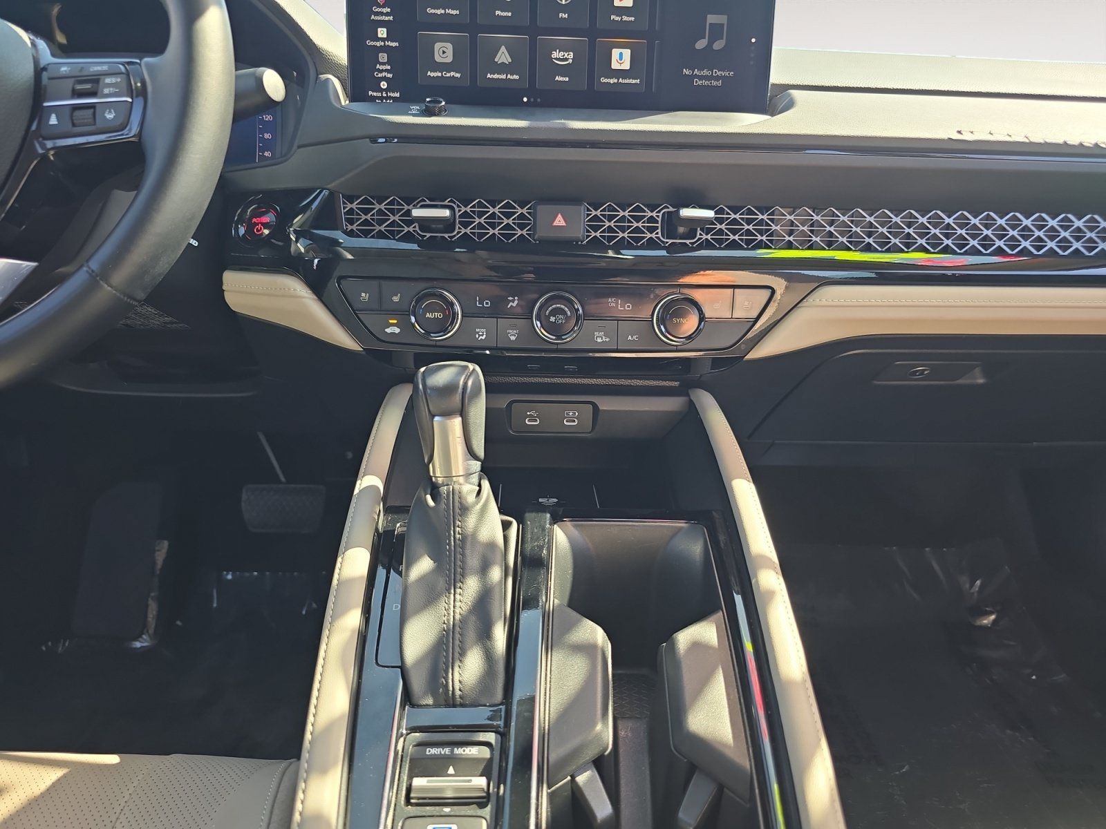 Used 2024 Honda Accord Touring image 11
