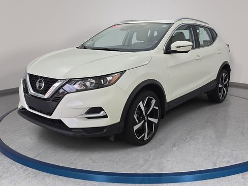 Certified 2022 Nissan Rogue Sport SL image 1