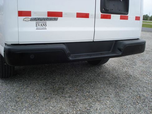 Used 2021 Chevrolet Express 2500 RWD image 26